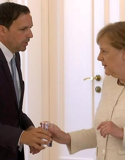 Almanya Başbakanı Merkelden sağlık durumu hakkındaki tartışmalara son noktayı koydu