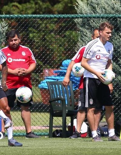 Son dakika Beşiktaş transfer haberleri: Burak Yılmaz, Douglas, Güven Yalçın…