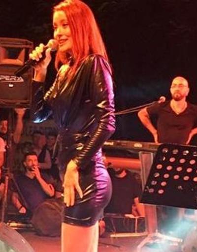 Sanatçı Elif Kaya memleketinde konser verdi