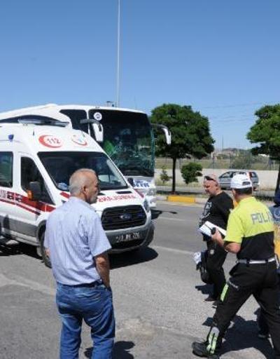 Yolcu otobüsü TIRa çarptı: 6 yaralı