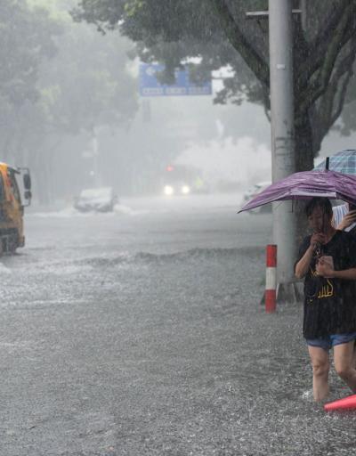 Çin kırmızı alarm vermişti Lekima tayfunu 13 can aldı