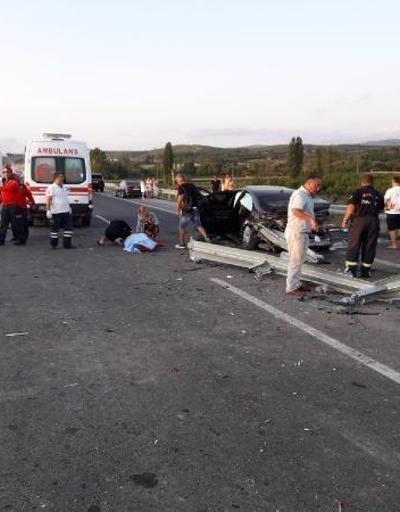 İzmir-İstanbul Otoyolunda kaza: 2 ölü, 2 yaralı