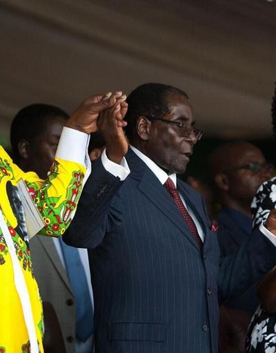 Devrik lider Mugabe öldü Bağımsız Zimbabvenin ilk lideriydi