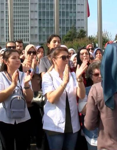 Öğretmenler İBB önünde toplandı