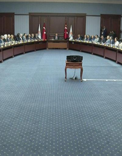AK Parti yeni yargı paketini istişare için MHPye sundu