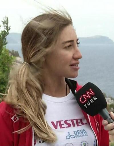 Şahika Ercümen dünya rekoru kırdı, duygularını CNN TÜRKe anlattı