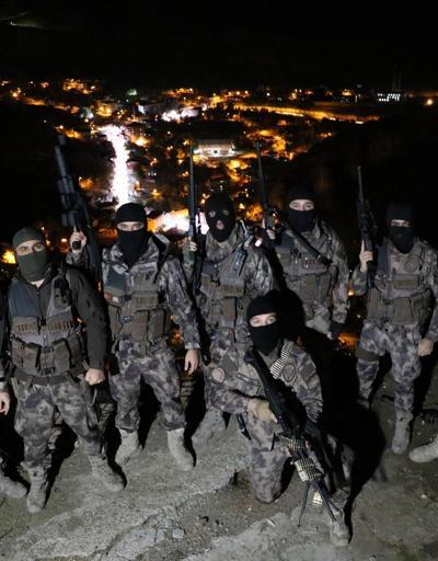 Polis Özel Harekatın Sınır Kartalları nöbette