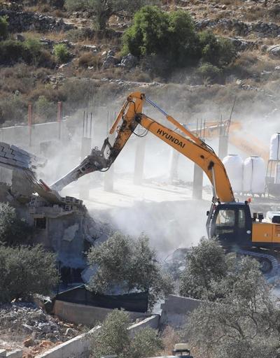 İsrail askerleri Batı Şeriada bir Filistinlinin iki evini yıktı