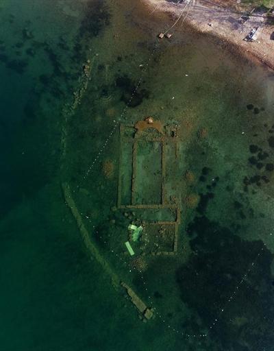 Gölün altındaki bazilika su çekilince ortaya çıktı