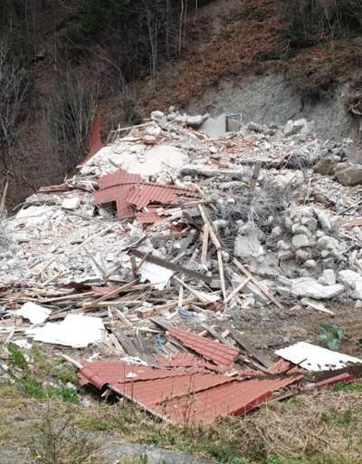 Uzungölde 65 kaçak binadan 14ünün yıkımı tamamlandı