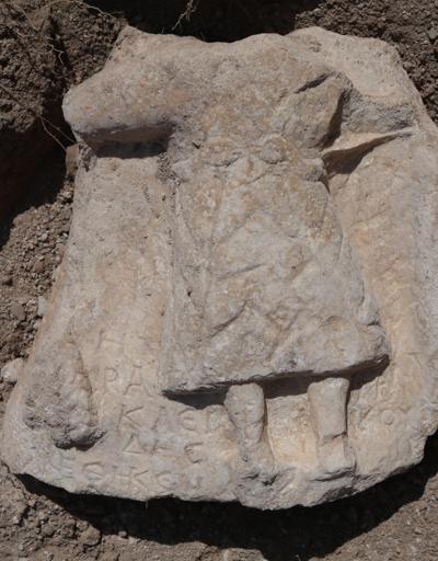 Hadrianoupolis Antik Kent’inde 1800 yıllık adak levhası bulundu