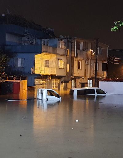 Adanada son durum Cami hoparlörlerinden uyarılar yapılıyor
