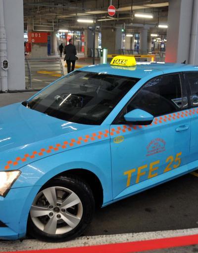 İstanbulda Turkuaz taksi tartışması büyüyor