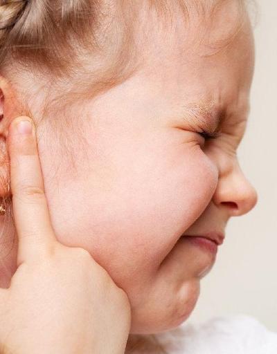 Çocuklarda orta kulak iltihabının belirtileri