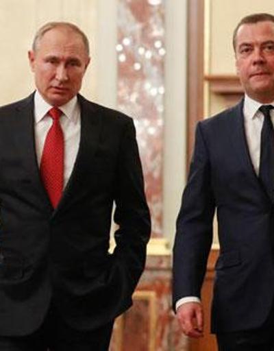 Putin, Medvedevi güvenlik konseyi başkan vekilliğine atadı