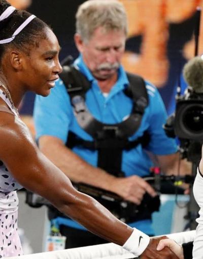 Serena Williams ve Federer, Avustralya Açık Tenis Turnuvasında 3. tura yükseldi
