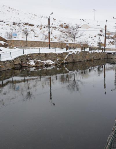 Erzurumda - 30 derecede donmayan göl