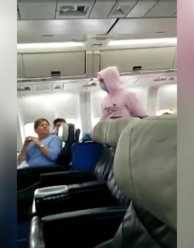 Uçakta koronavirüs şakası yapınca gözaltına alındı