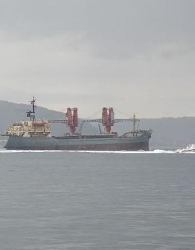 Rus askeri kargo gemisi Boğazdan geçti