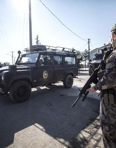 Özel harekat polisleri Yunanistan sınırında göreve başladı