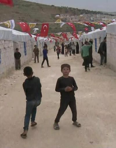 Savaş mağdurlarına İdlib kırsalında 2 bin briket ev yapıldı