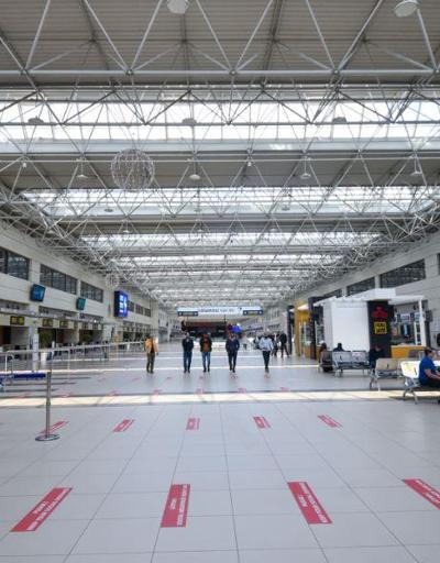 Antalya Havalimanı boş kaldı