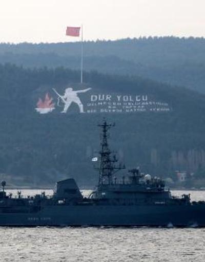 Rus keşif gemisi Ivan Khurs Çanakkale Boğazından geçti