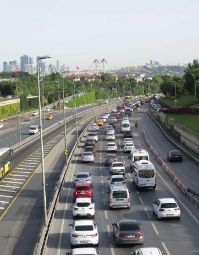 İstanbulda boğaz köprülerinde trafik yoğunluğu
