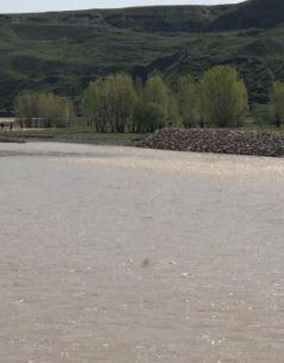 Aras Nehrinde kaybolan şahsı arama çalışmalarına başlandı