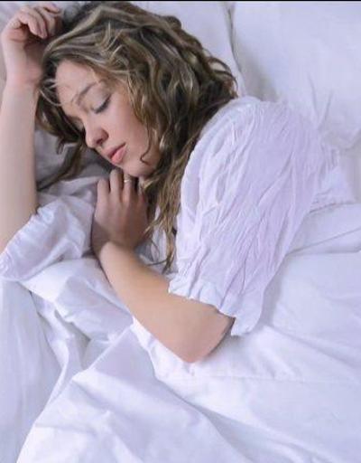 Alarmla uyananlar dikkat Uyku alamadan uyanmak kalp sorunlarına yol açar | Video