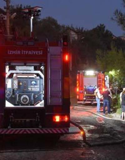 Son dakika haberi: İzmirde korkutan yangın Çevredeki evlere sıçrayabilir