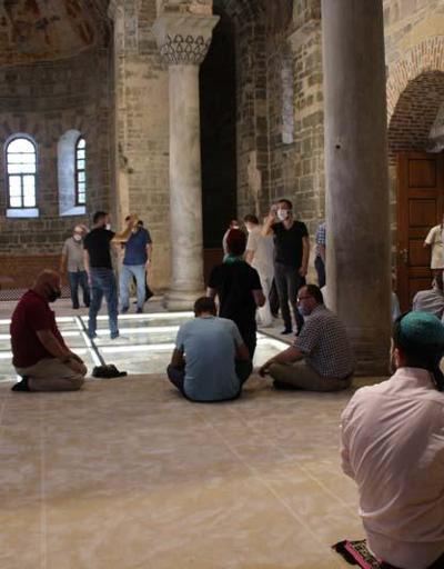 Son dakika... Ortahisar Ayasofya Cami, ziyaretçilerini ağırlamaya başladı