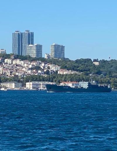 Son dakika.. Rus askeri gemisi İstanbul Boğazından geçti