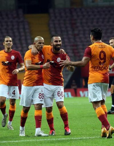Galatasarayın UEFA kadrosu belirlendi