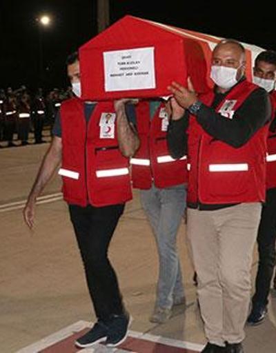 Suriyede şehit olan Türk Kızılay personelinin cenazesi memleketine uğurlandı