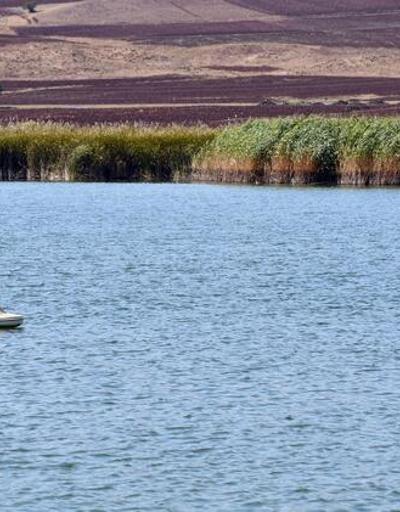 Salgın sürecini riskten uzak geçirmek isteyenlerin yeni adresi: Hafik Gölü