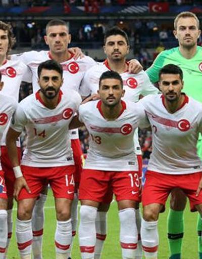 Türkiye, FIFA dünya sıralamasında 33üncülüğe geriledi