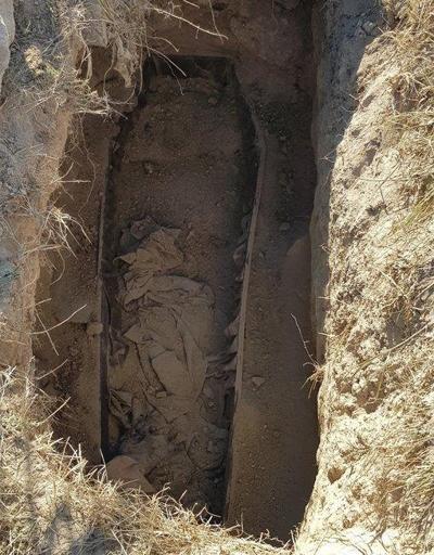 Kelbeçeri terk eden Ermeniler ölen akrabalarının cesetlerini de yanlarında götürdü