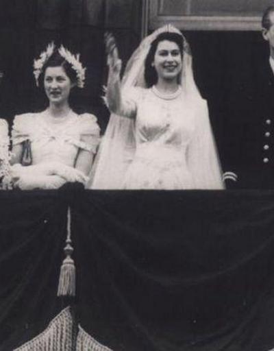 İngiltere Kraliçesi 2. Elizabeth ve eşi Prens Philip 73. evlilik yıl dönümlerini kutluyor