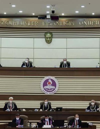 Eski Yargıtay üyelerinin Yüce Divan sıfatıyla Anayasa Mahkemesinde yargılanmalarına başlandı