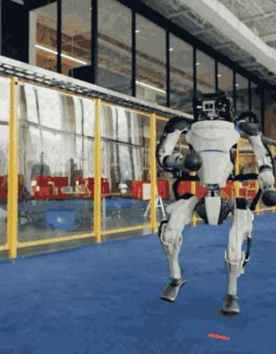 Boston Dynamics robotları dans şovu ile karşımıza çıktı