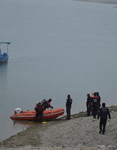 Karakaya Baraj Gölünde balıkçı teknesinin alabora olması sonucu bir kişi öldü