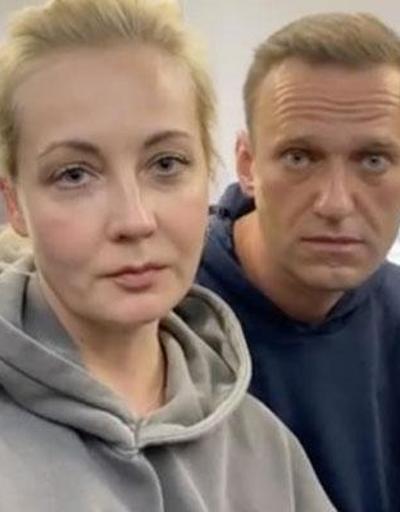 Rus muhalif Navalnıy, Berlin dönüşü Moskovadaki havaalanında gözaltına alındı | Video