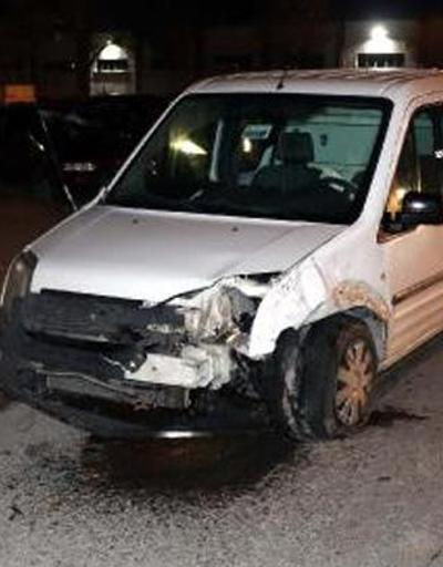 Sivil polis aracı ile otomobil çarpıştı: 1 yaralı