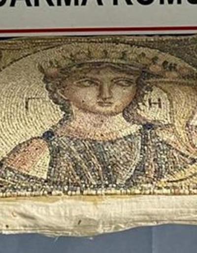 İzmirde 2 bin yıllık olduğu değerlendirilen mozaik ele geçirildi