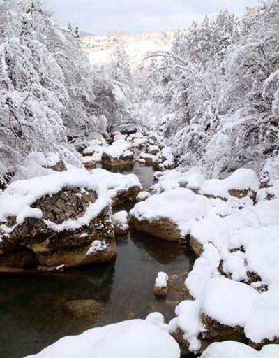 Doğa harikası Horma Kanyonu kar altında doyumsuz manzaralar sunuyor