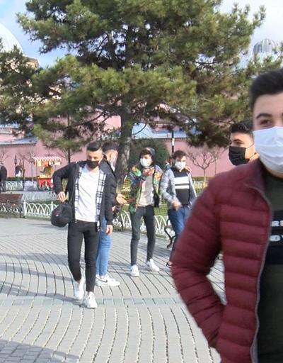 Turistler Sultanahmet Meydanına akın etti