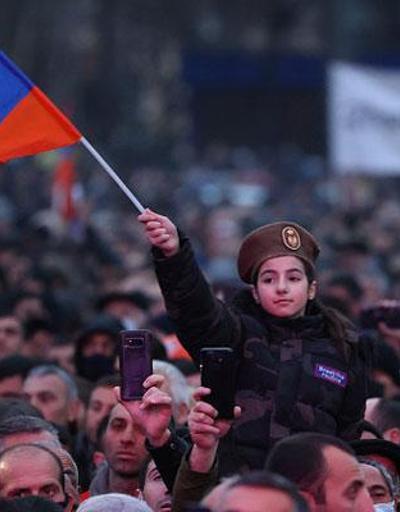 Ermenistanda kriz sürüyor Yine imzalamadı