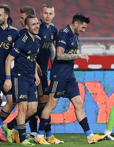 Son dakika... Fenerbahçe yeni golcüsünü Premier Ligde buldu