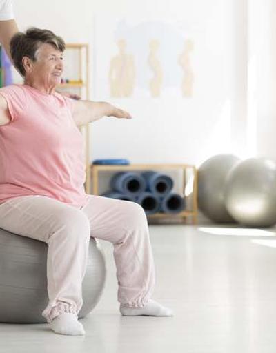 Düzenli egzersiz yaşlanma etkilerini azaltıyor